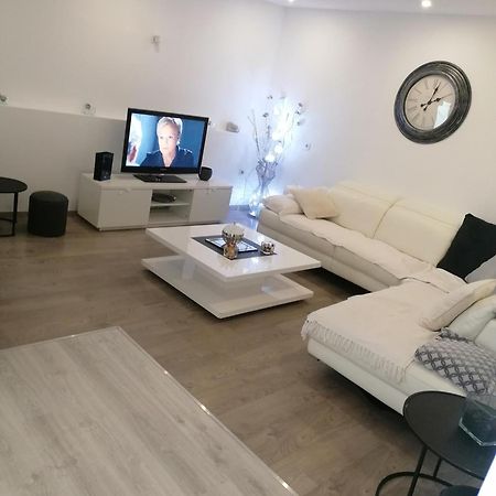 شقة Appt Moderne 50M2 Avec Terrasse Rouvroy  المظهر الخارجي الصورة